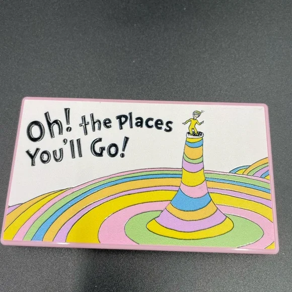 I Heart Revolution x Dr. Seuss Oh, The Places You’ll Go! Shadow Palette - Picture 2 of 5